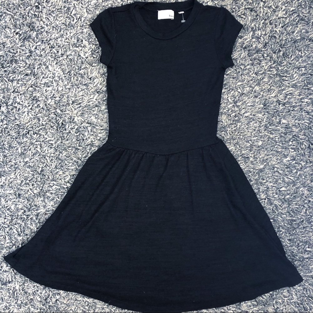 ARITZIA WILFRED FREE SHORT SLEEVE DRESS